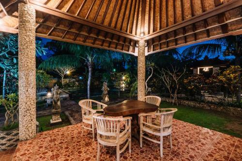 Bunda 7 Bungalows