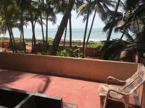 Kizhunnarocks Beach Resort