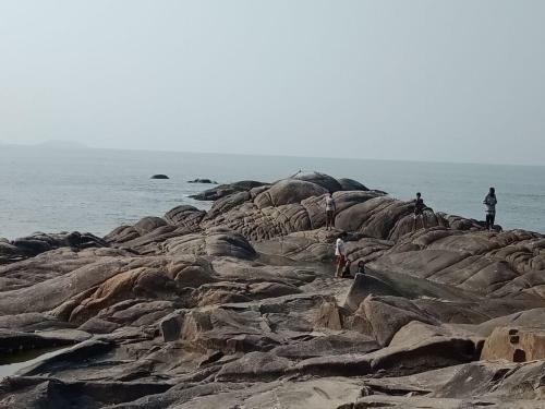 Kizhunnarocks Beach Resort