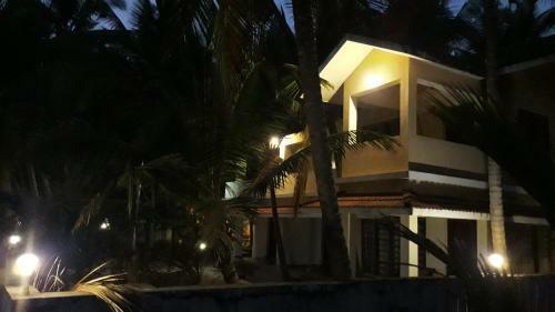 Kizhunnarocks Beach Resort