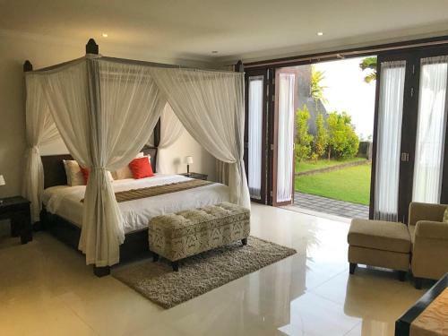 Indigo Dream Villa