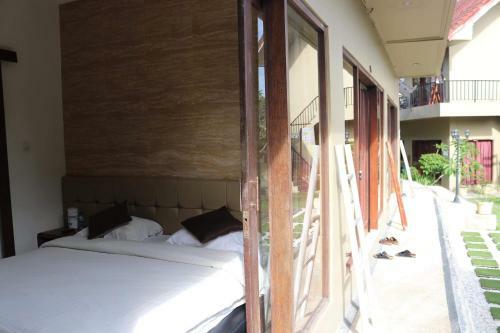 Hostal Bombora Surf Camp