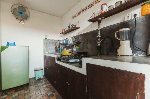 Hostal Big Brother Surf Inn