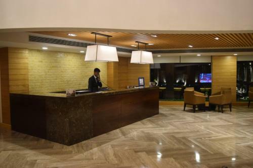 Hotel Country Inn & Suites By Radisson Jammu