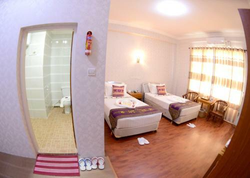 Royal Naung Yoe Hotel