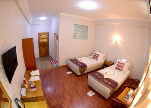 Royal Naung Yoe Hotel