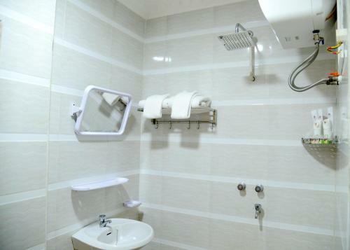 Royal Naung Yoe Hotel
