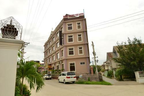 Royal Naung Yoe Hotel