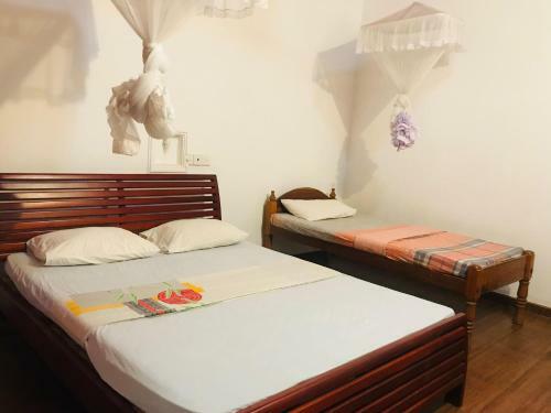 Rupa's Hotel