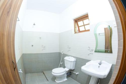 Rupa's Hotel