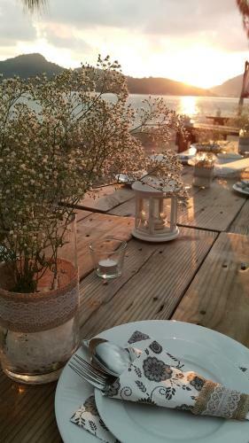 Rockbund Fishing Chalet