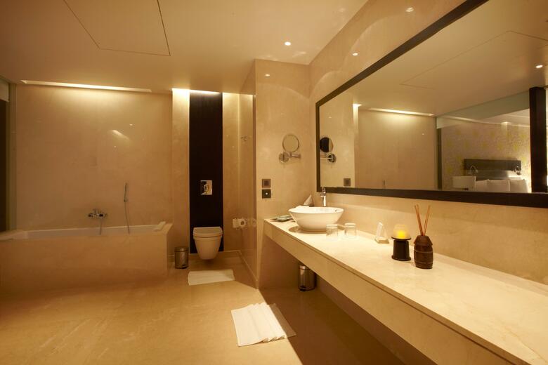 Hotel Courtyard By Marriott Pune City Centre