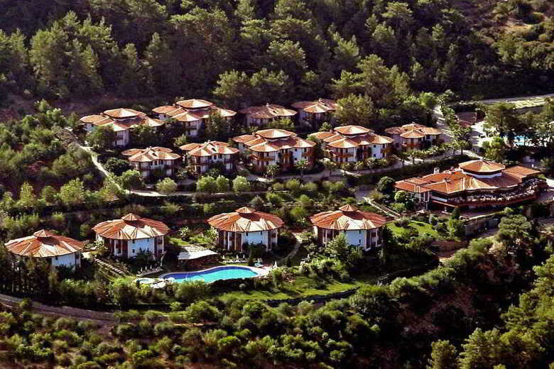 Hotel Montana Pine