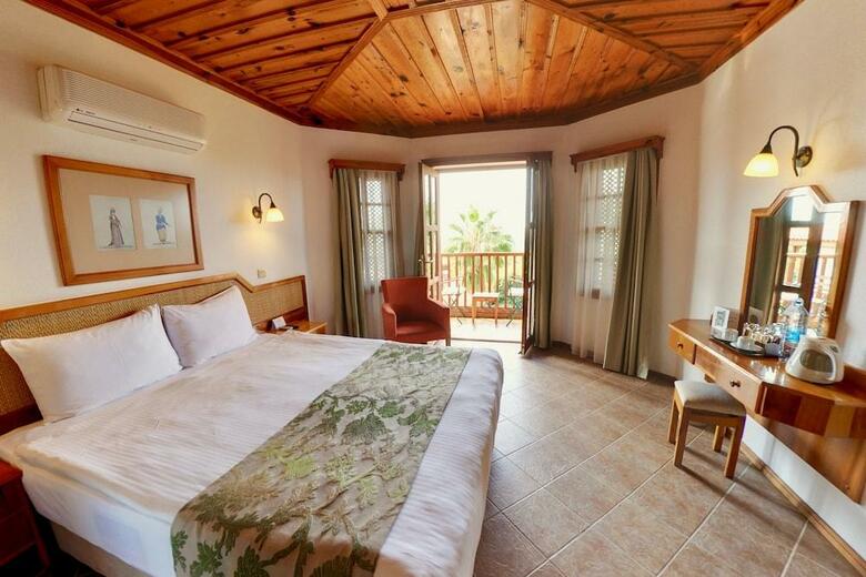 Hotel Montana Pine