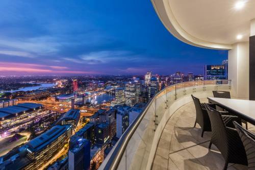 Hotel Meriton Kent Street