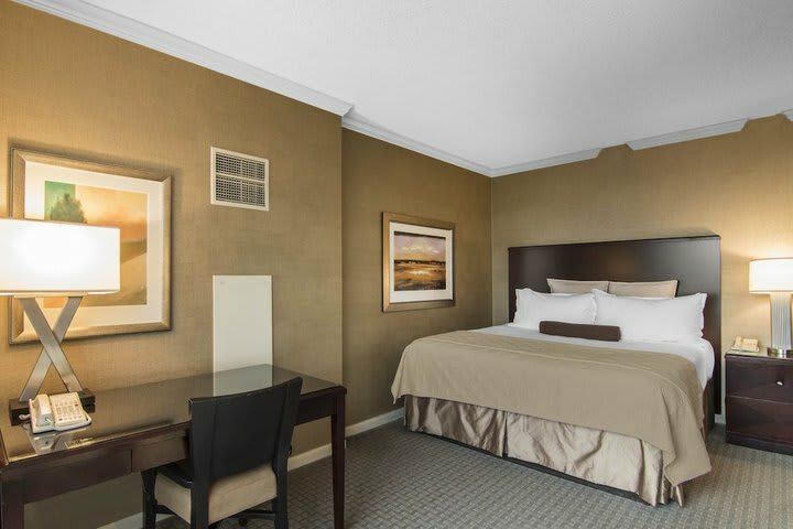 Hotel Omni Dallas Park West