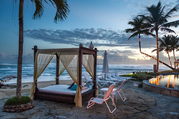 Hotel Velero Beach Resort