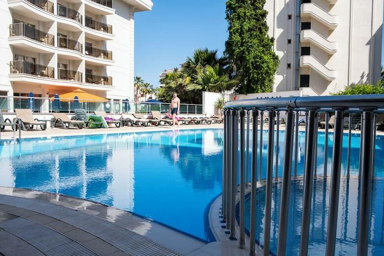 Hotel Alkan