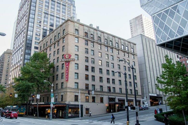 Executive Hotel Pacific