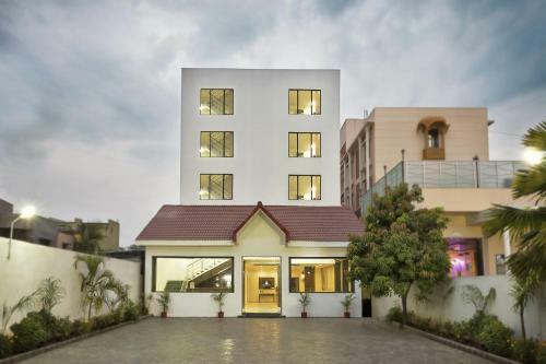 Hotel Shirdi - Sai Wada; A Sterling Holidays Resort