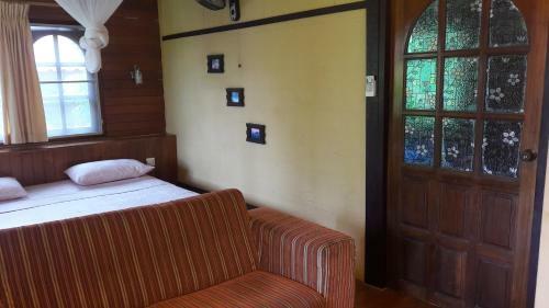 Hotel Suntisook Resort