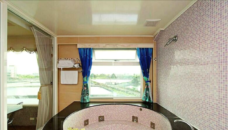 Bed & Breakfast Paris Villa