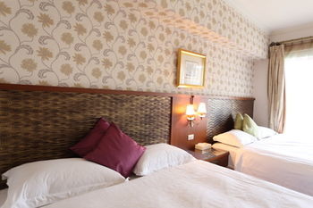 Bed & Breakfast Pin Ciao Hostel