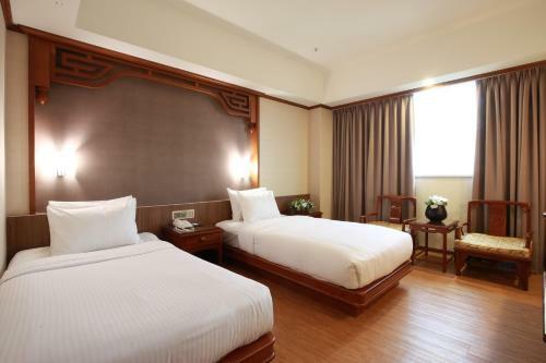 Highness Hotel