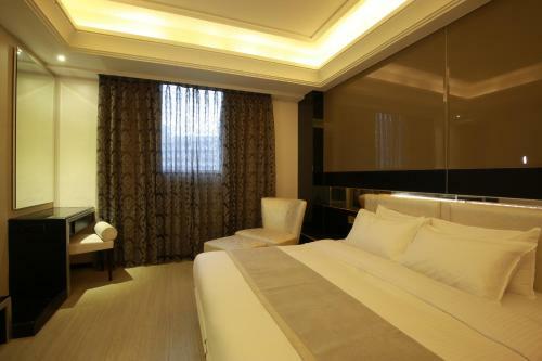 Highness Hotel