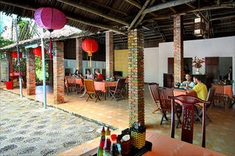 Long Life Hotel