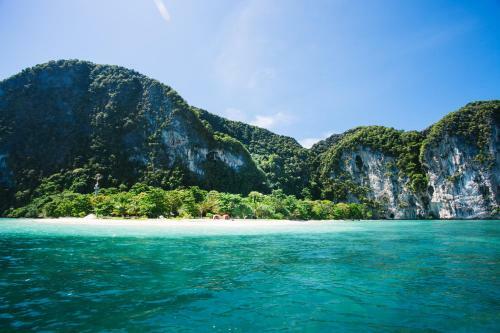 Hotel Yataa Island Resort