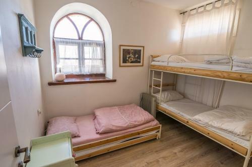 Hostal Desert Bird Guest House