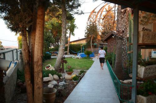 Hostal Desert Bird Guest House