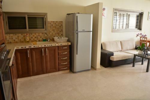 Sea View Nehemiya Apartments