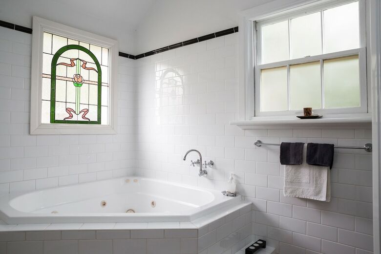 Bed & Breakfast Clare Valley Heritage Retreat