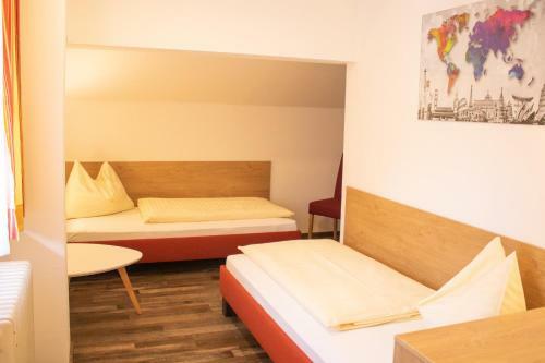 Hostal Pension Maria Theresia