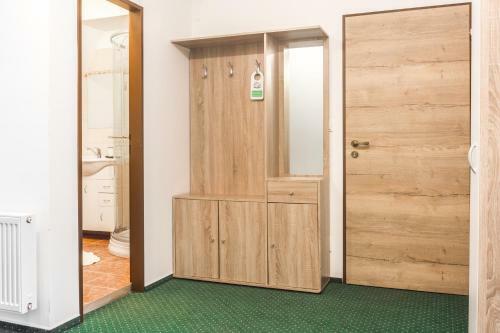 Hotel Konopi?t? Nov� Myslivna