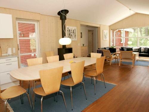 Four-bedroom Holiday Home In Aakirkeby 4