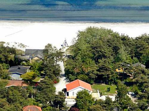 Four-bedroom Holiday Home In Nex� 11