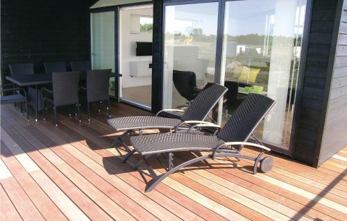 Three-bedroom Holiday Home Frederikshavn With Sea View 03