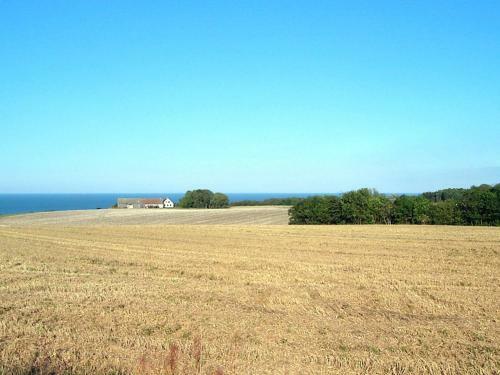 Two-bedroom Holiday Home In Gudhjem 1