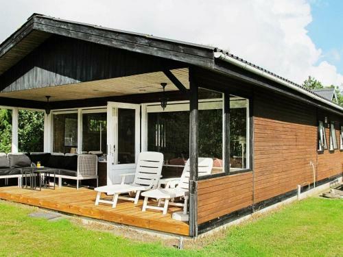Three-bedroom Holiday Home In Hals 38