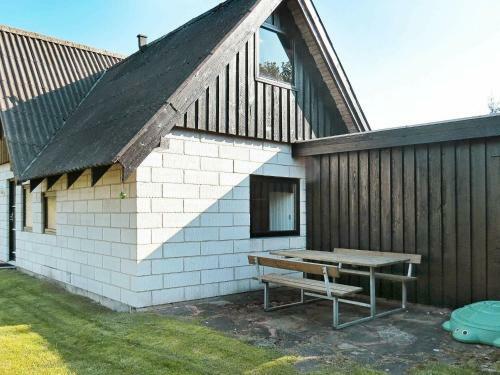Four-bedroom Holiday Home In Hals 19