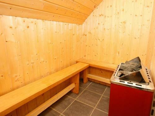 Four-bedroom Holiday Home In Hals 12