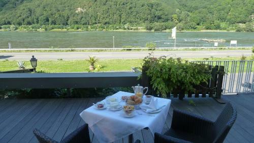 Hotel Sch�n