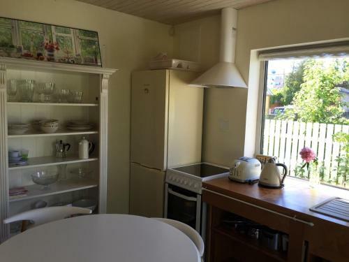 Solar Apartments - Little House