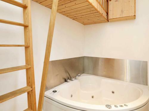 Seven-bedroom Holiday Home In Hurup Thy 1