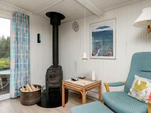 Three-bedroom Holiday Home In Roslev 4