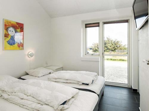 Four-bedroom Holiday Home In L�kken 19