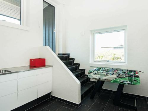 Four-bedroom Holiday Home In L�kken 19